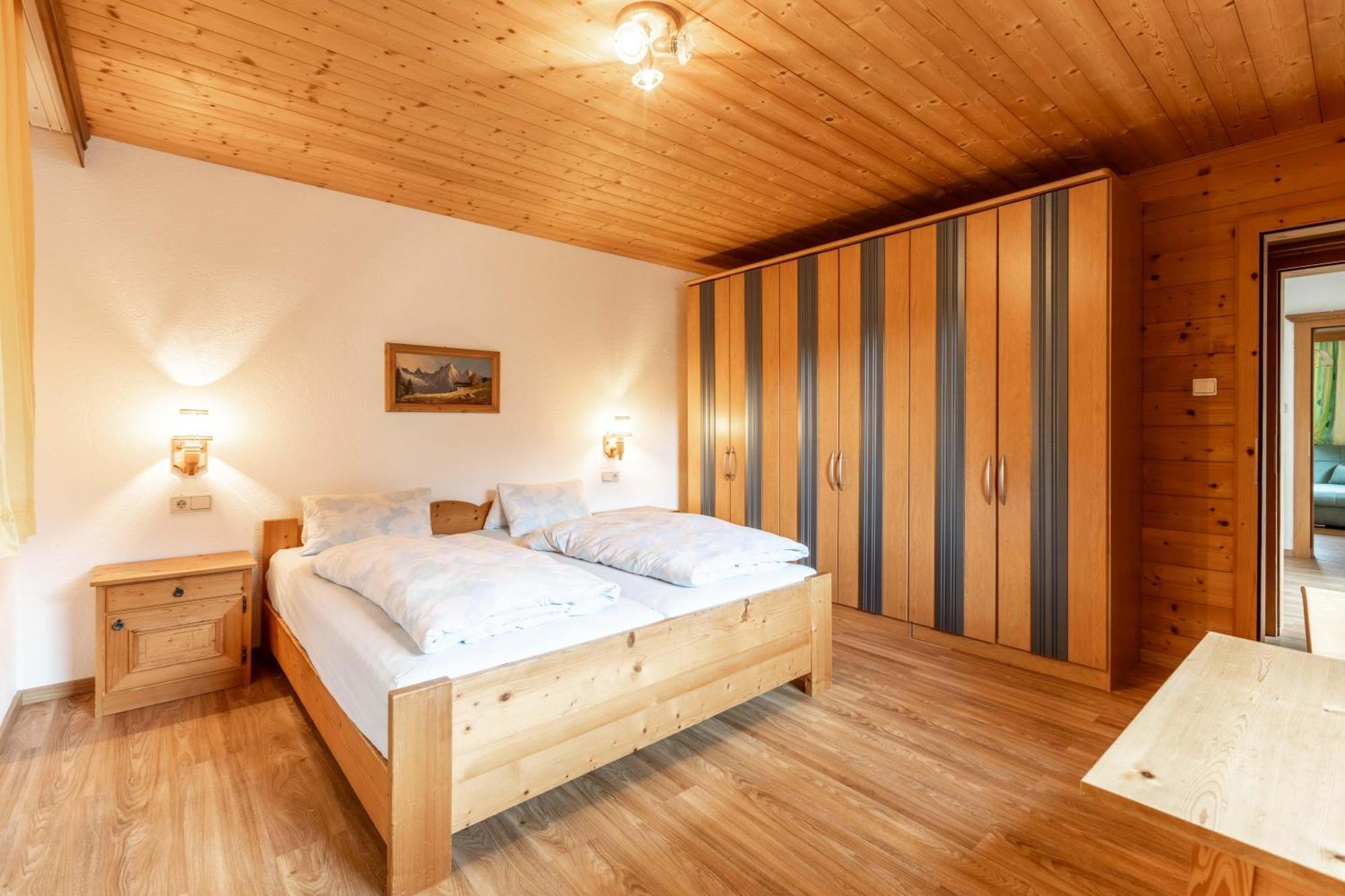 Haus Weinberg Apartment Pettneu am Arlberg Luaran gambar
